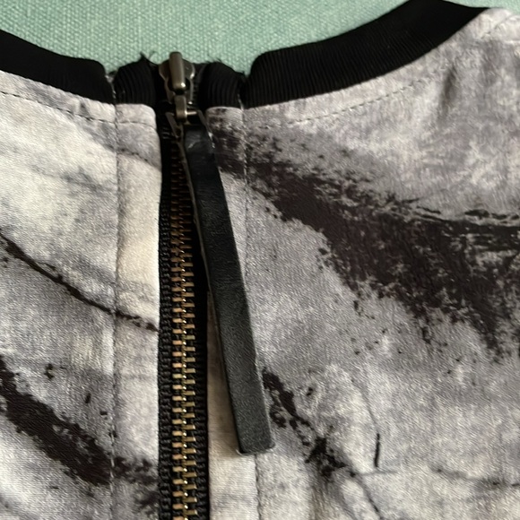 Helmut Lang Terrene Sleeveless Silk Top - Picture 6 of 11